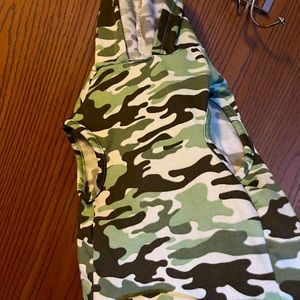 Super soft dog hoodie shirt, size medium.